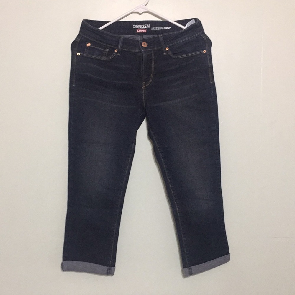 Levis Jeans Size 6
